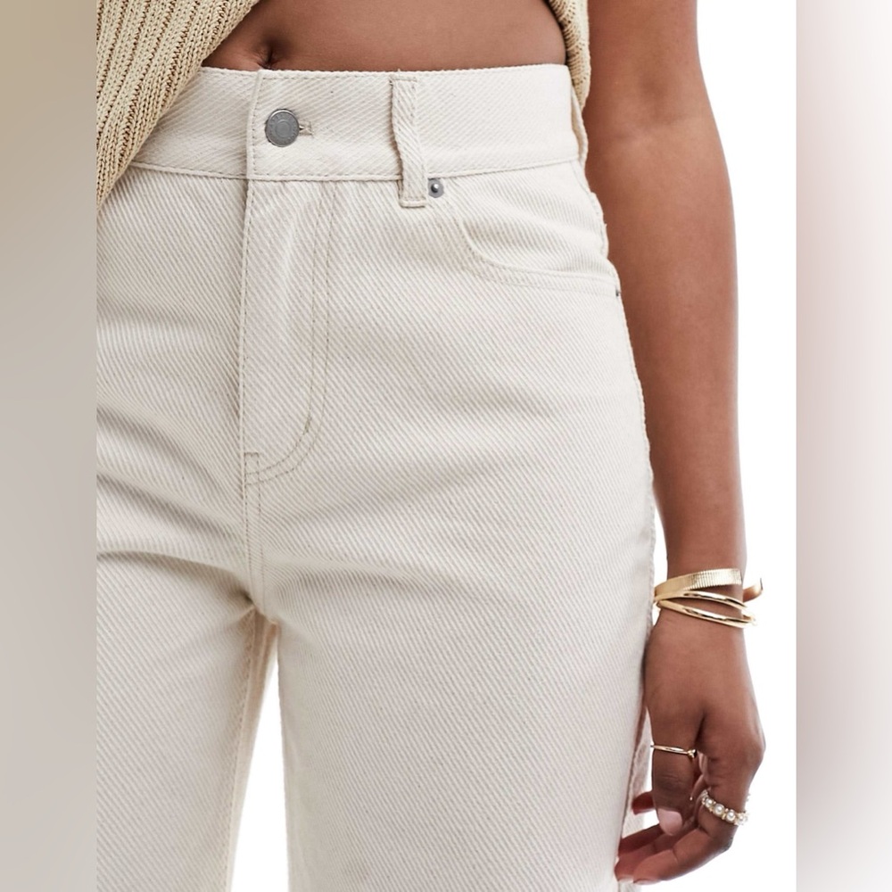 & Other Stories Cotton Wide leg pants in natural 25 
Creme high waisted ankle - Picture 4 of 10